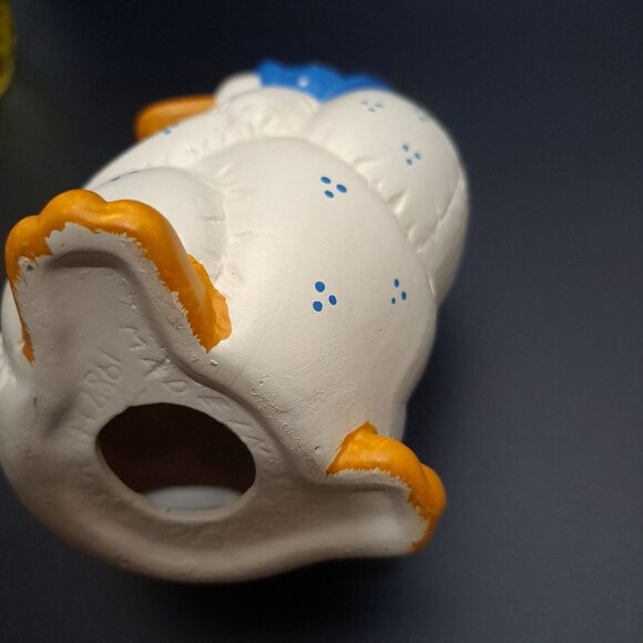 Vintage 1987 Female Duck Figurine With Blue Bonnet & Orange Feet - Picture 7 of 13